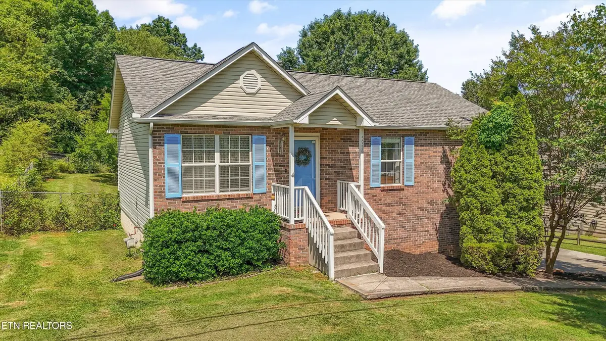 5956 Warrenpark Lane, Knoxville, TN 37912 - #1