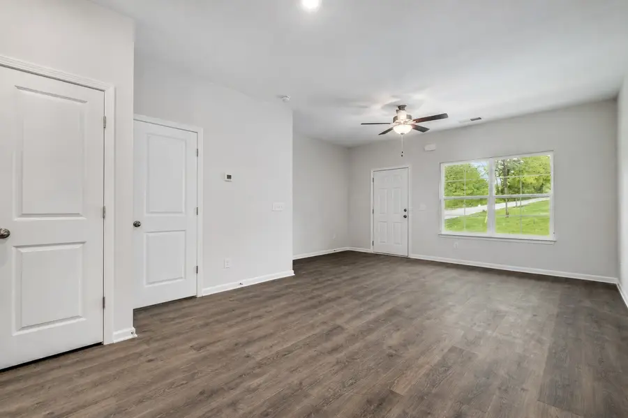 347 Kristen Ct, Columbia, TN 38401 - #3