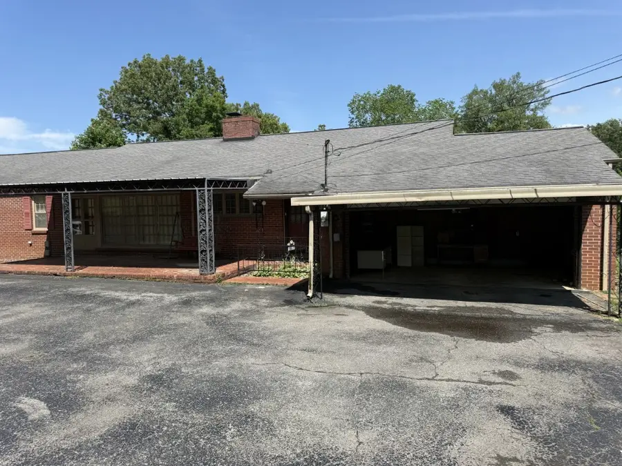 105 3rd Ave E, Springfield, TN 37172 - #2