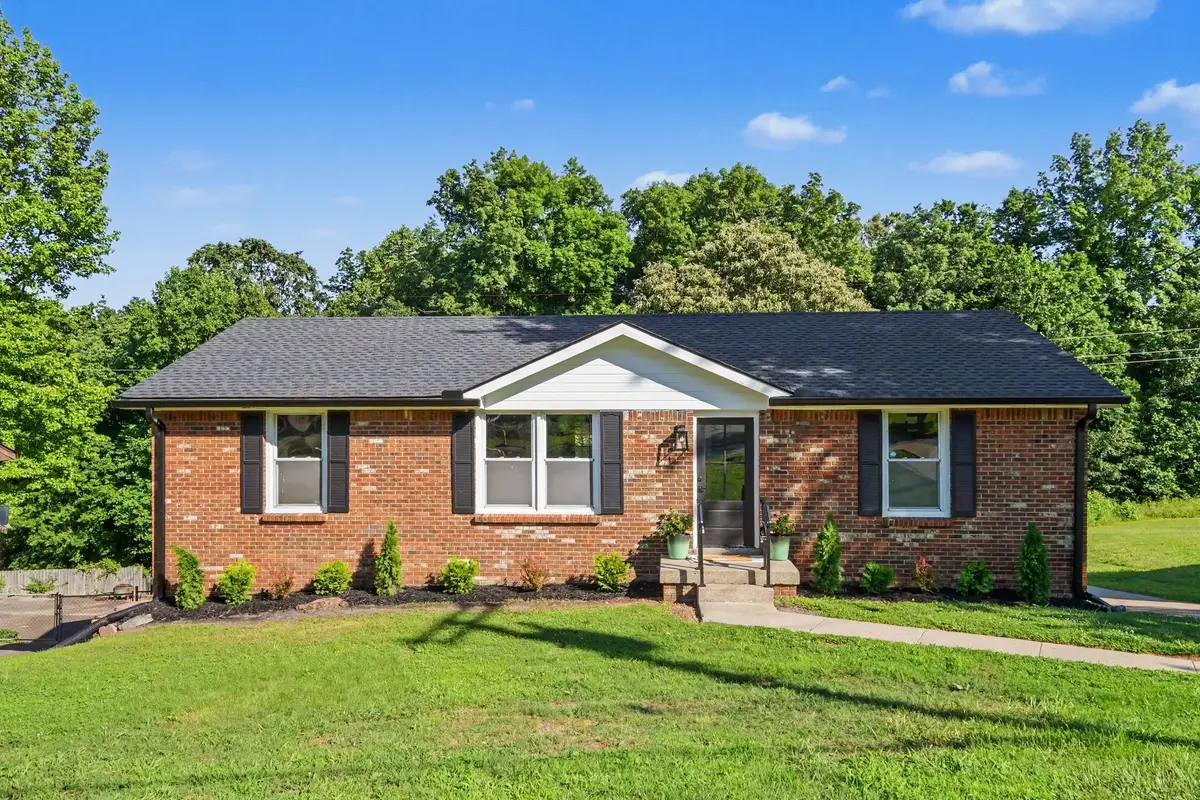 722 Overton Dr, Clarksville, TN 37042 - #1