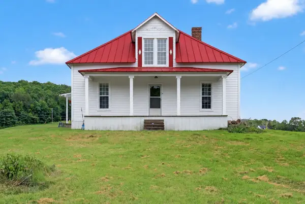 4225 New Harmony Rd, Hartsville, TN 37074