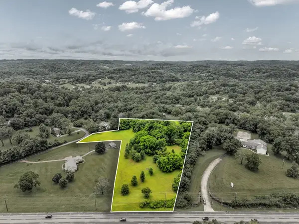 1725 Williamson Rd, Goodlettsville, TN 37072