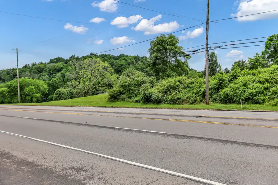 1725 Williamson Rd, Goodlettsville, TN 37072 - #2