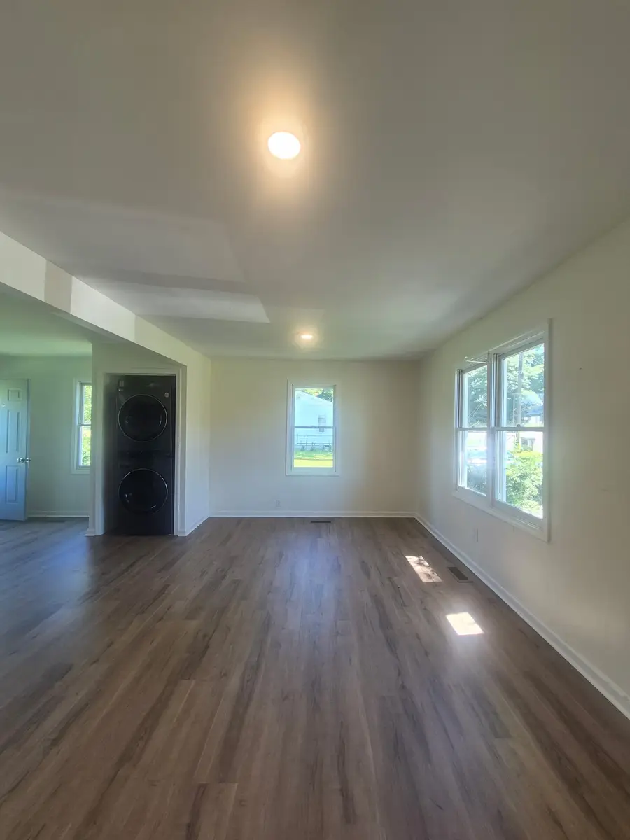 1807 Mchenry Dr, Hopkinsville, KY 42240 - #2
