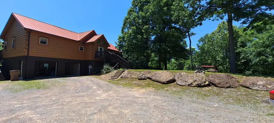 1027 Garland Hollow Rd, Pegram, TN 37143 - #2