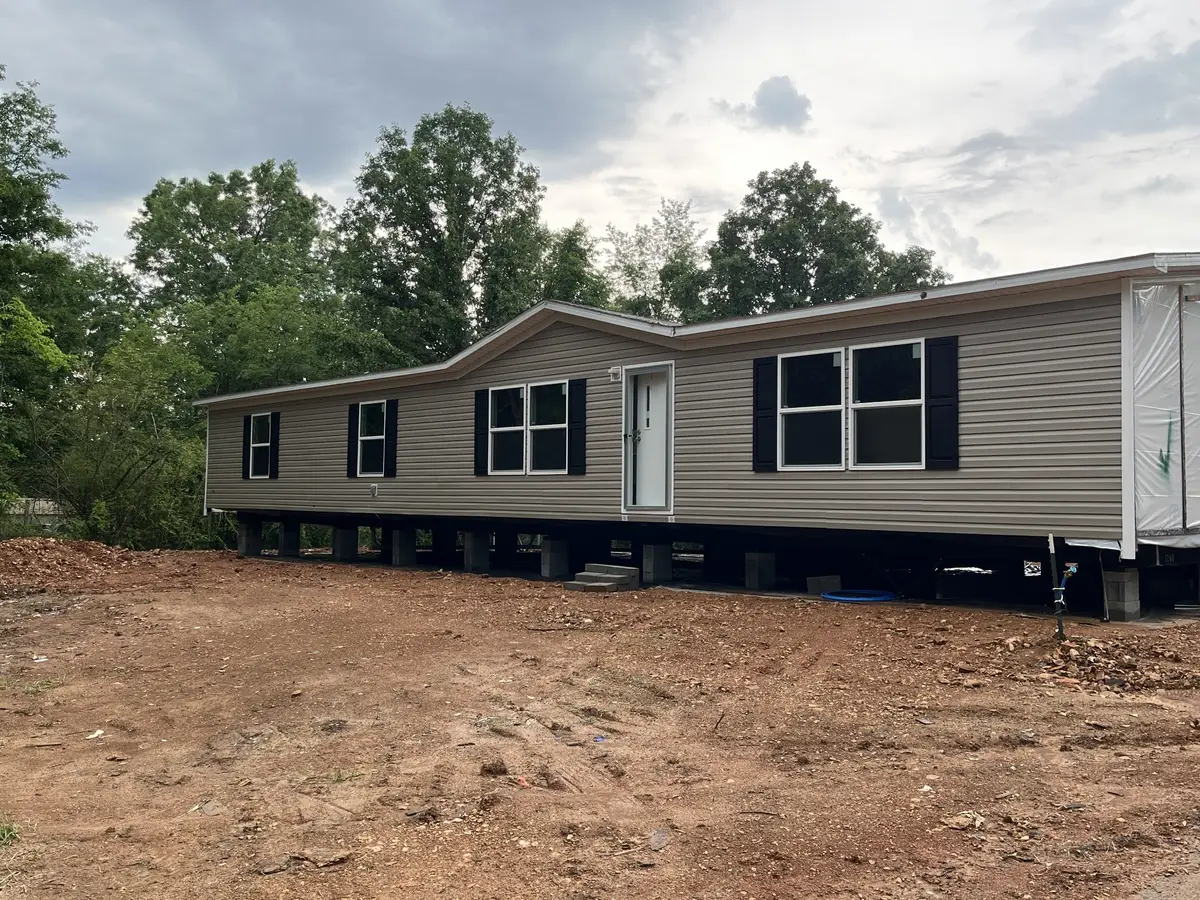 7285 Oak Springs Rd, Nunnelly, TN 37137 - #1