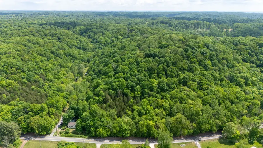 3262 Tyree Springs Rd, Hendersonville, TN 37075 - #3