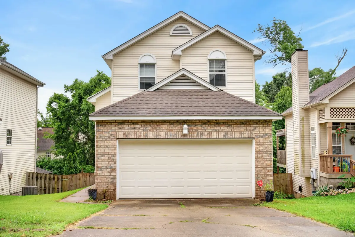 4021 Farmingham Woods Dr, Hermitage, TN 37076 - #1