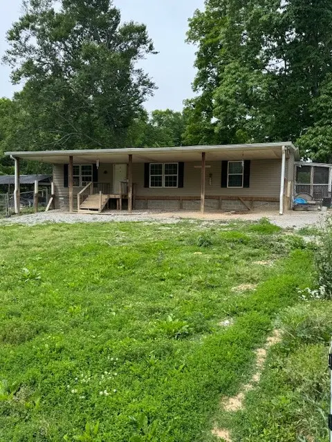 519 Bennett Hill Rd, Red Boiling Springs, TN 37150 - #1
