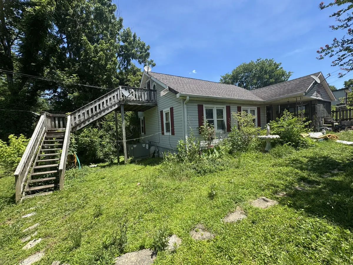 123 W School St, Linden, TN 37096 - #1