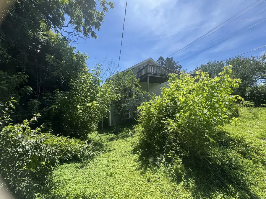 123 W School St, Linden, TN 37096 - #3