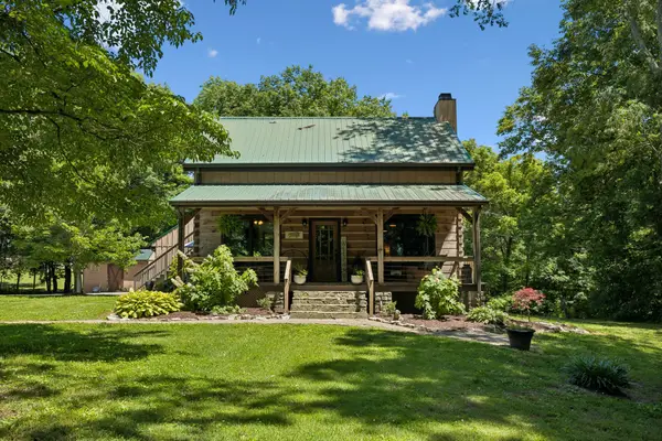 396B Pee Dee Branch Rd, Cottontown, TN 37048
