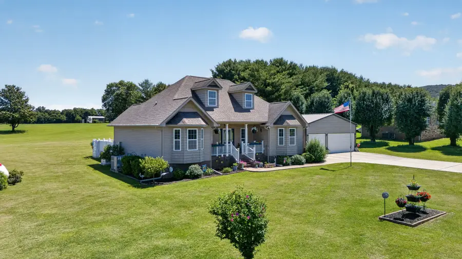 347 Keith Cove Rd, Cowan, TN 37318 - #2