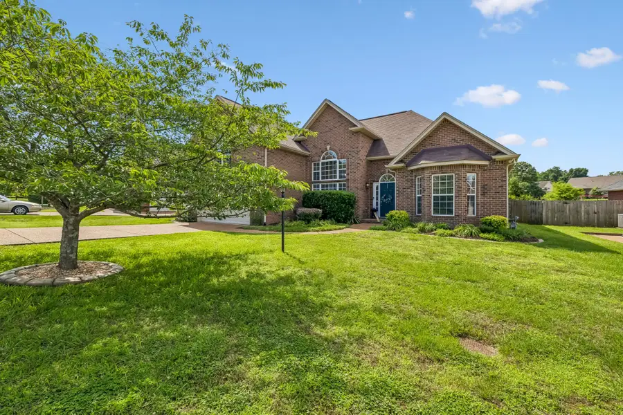 137 Normandy Dr, Mount Juliet, TN 37122 - #3