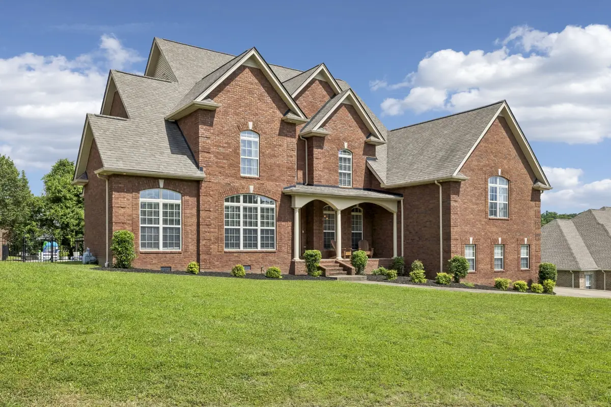 1020 Stafford Ct, Hendersonville, TN 37075 - #1