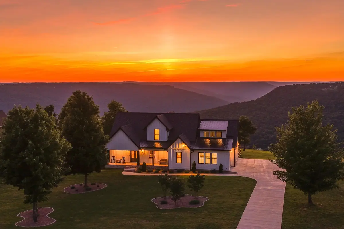 925 Sunset Circle, Jasper, TN 37347 - #1