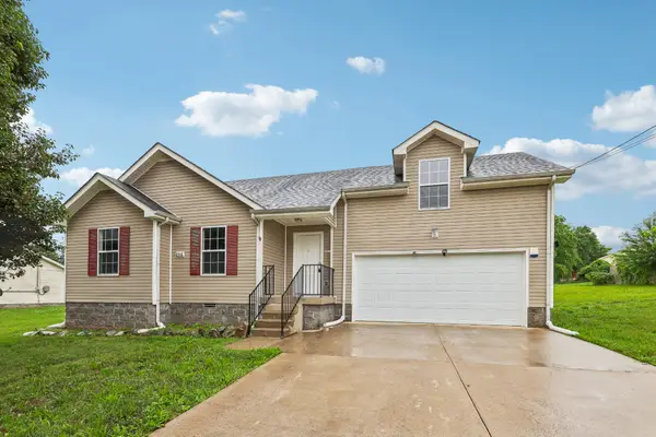 246 Senator Dr, Clarksville, TN 37042