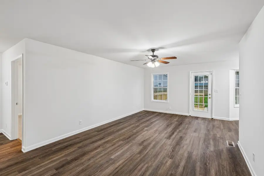 246 Senator Dr, Clarksville, TN 37042 - #3