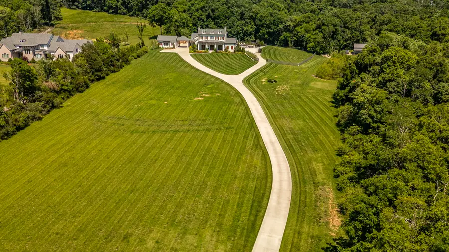 309 Hurt Rd, Hendersonville, TN 37075 - #2