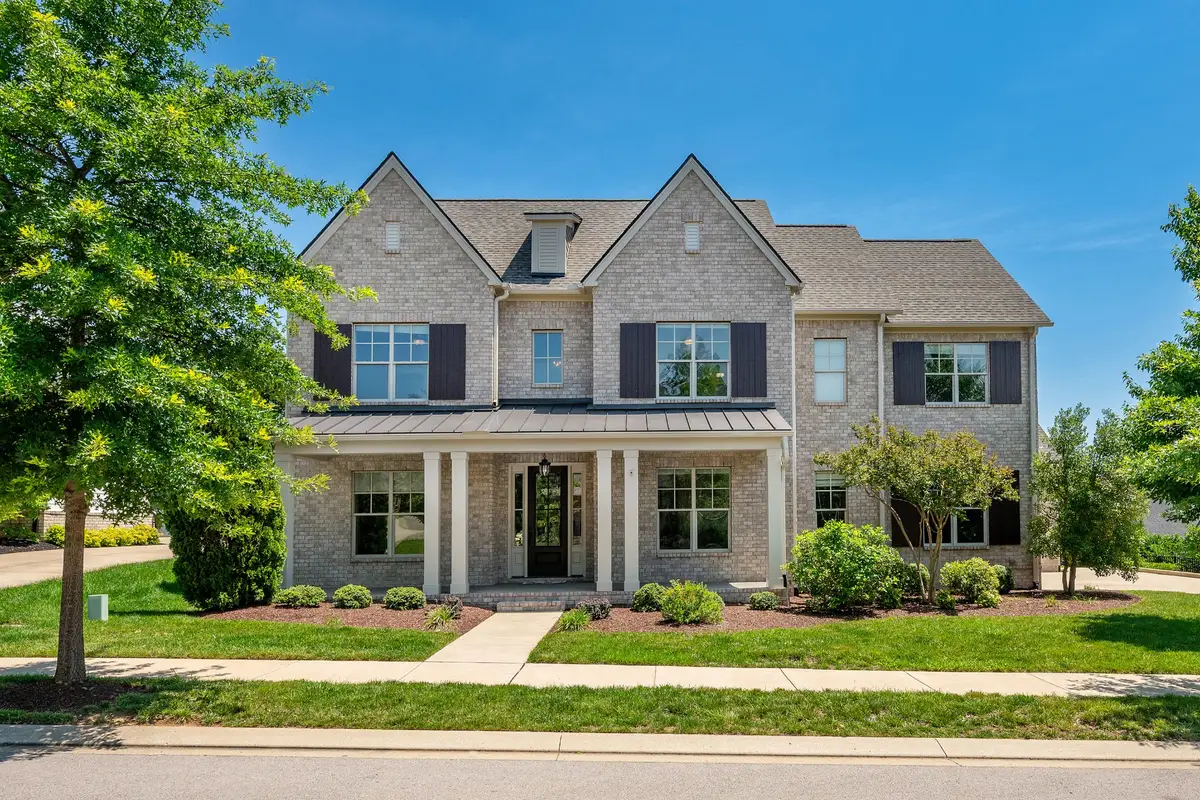 513 Central Dr, Franklin, TN 37064 - #1