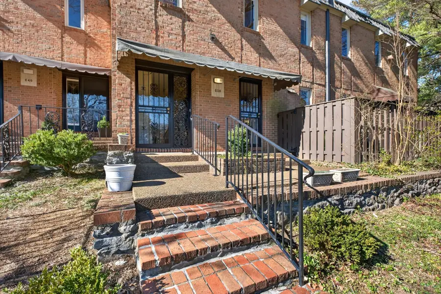 638 Timber Ln, Nashville, TN 37215 - #2
