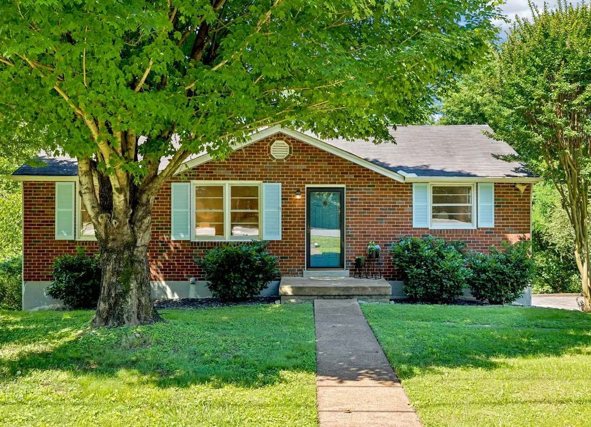 553 Brewer Dr, Nashville, TN 37211 - #1
