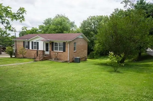 721 Spring St, Lewisburg, TN 37091 - #2