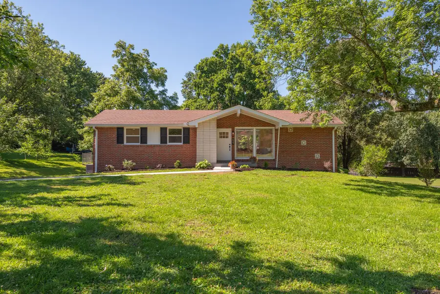 627 Woodett Dr, Nashville, TN 37211 - #2