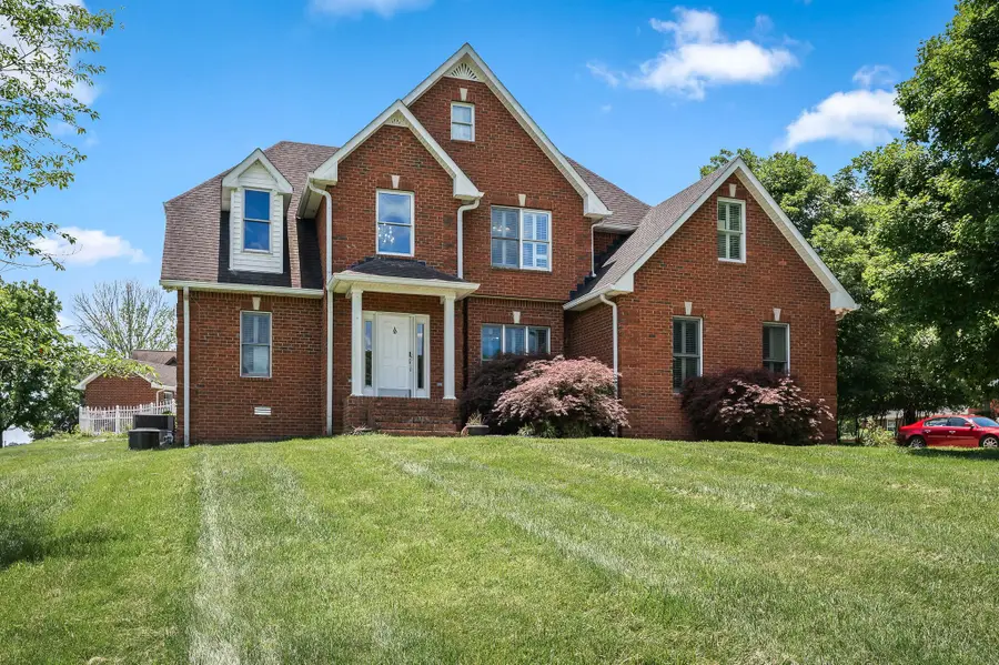385 Thoroughbred Ln, Hartsville, TN 37074 - #2