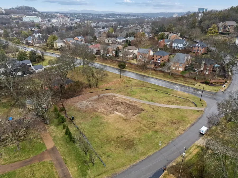 4601 General Lowrey Dr, Nashville, TN 37215 - #2