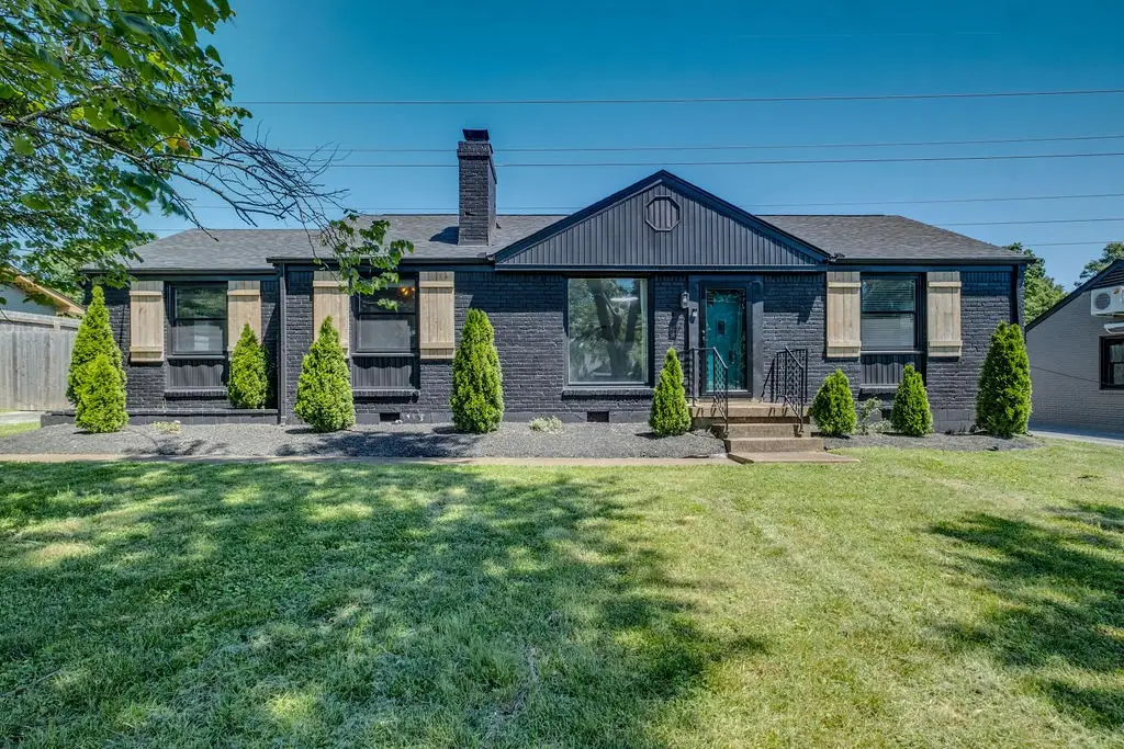 2700 Lakeland Dr, Nashville, TN 37214 - #1