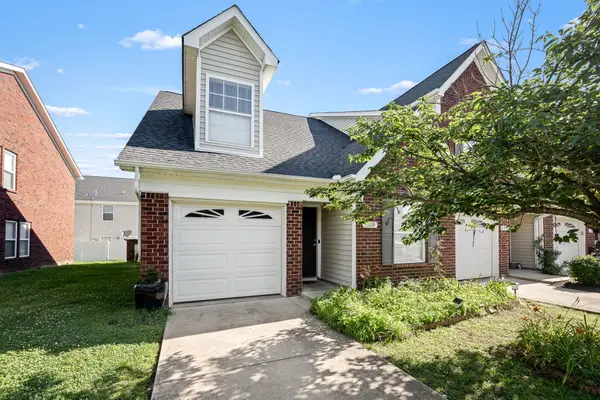 4210 Aurora Cir, Murfreesboro, TN 37127