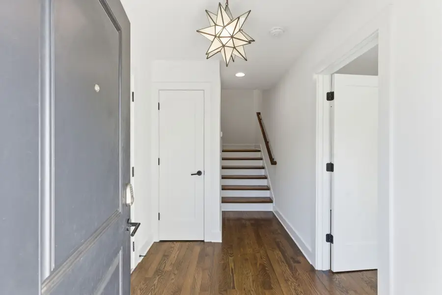 519 Chesterfield Ave #1, Nashville, TN 37212 - #2