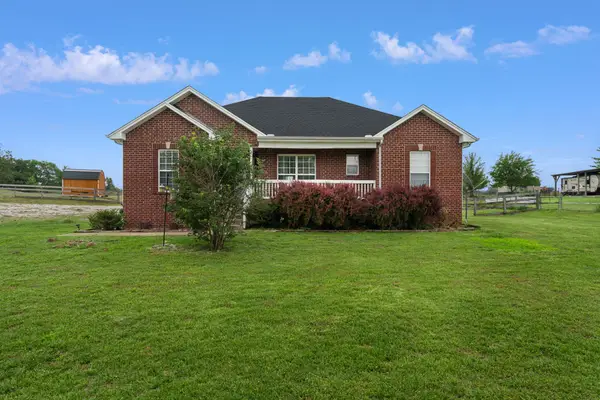 734 Lear Rd, Portland, TN 37148