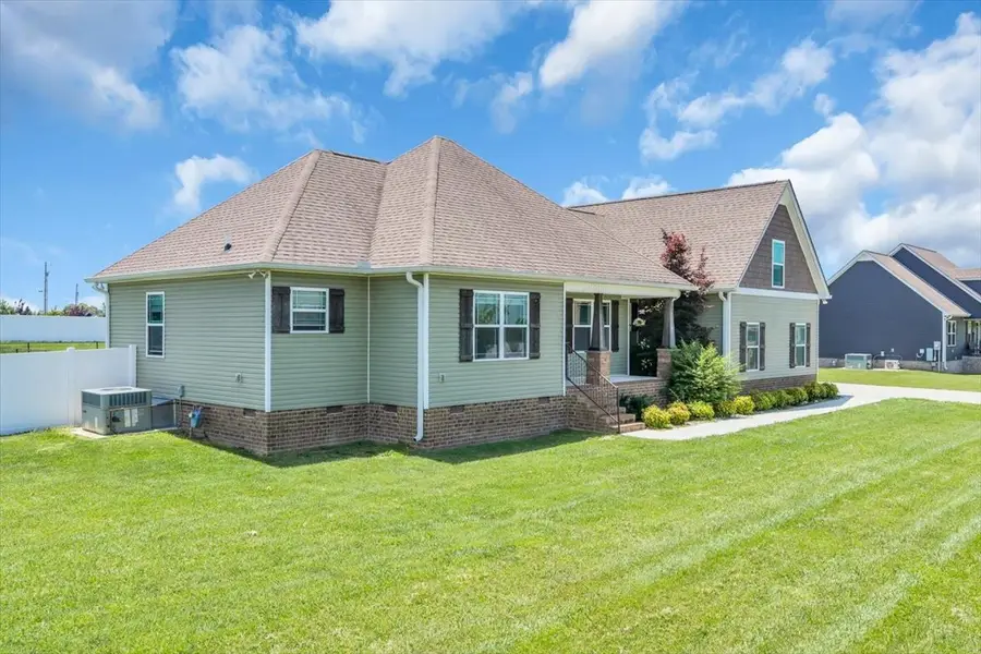 531 Richland Farms Dr, Manchester, TN 37355 - #2