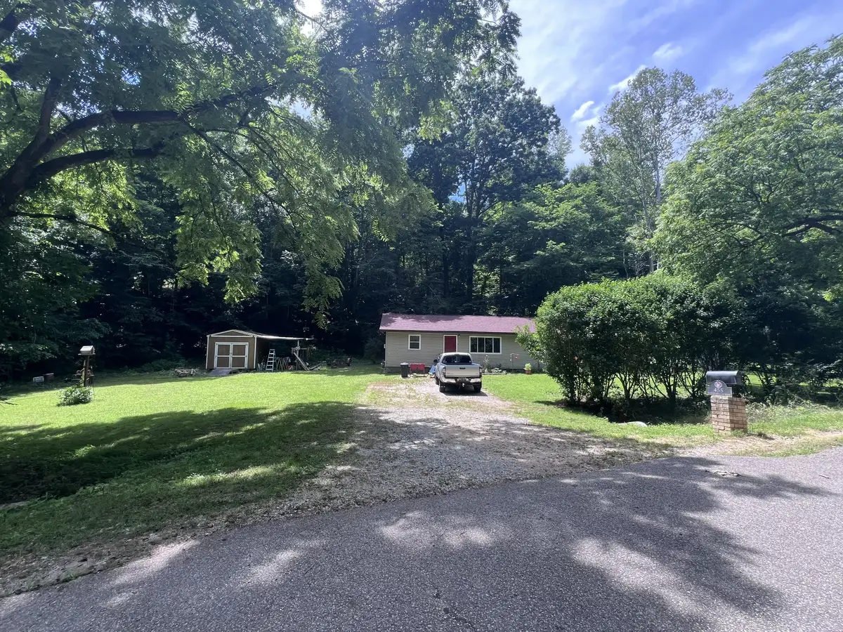 455 Beasley Hollow Rd, Linden, TN 37096 - #1