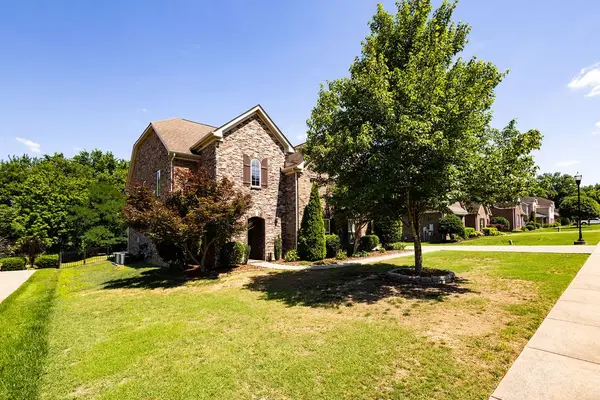 138 Sandpiper Cir, Hendersonville, TN 37075