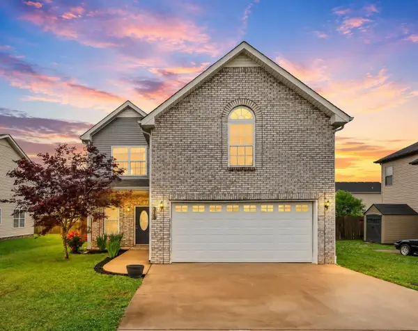 313 Ferdinand Ln, Oak Grove, KY 42262