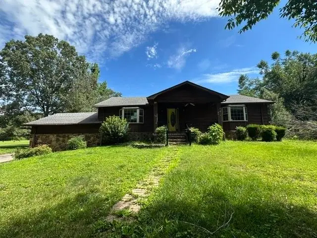 658 Cobblestone Dr, Savannah, TN 38372 - #1