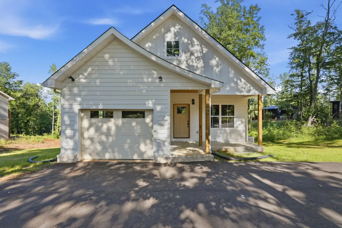 647 Forest Circle, Sparta, TN 38583 - #1