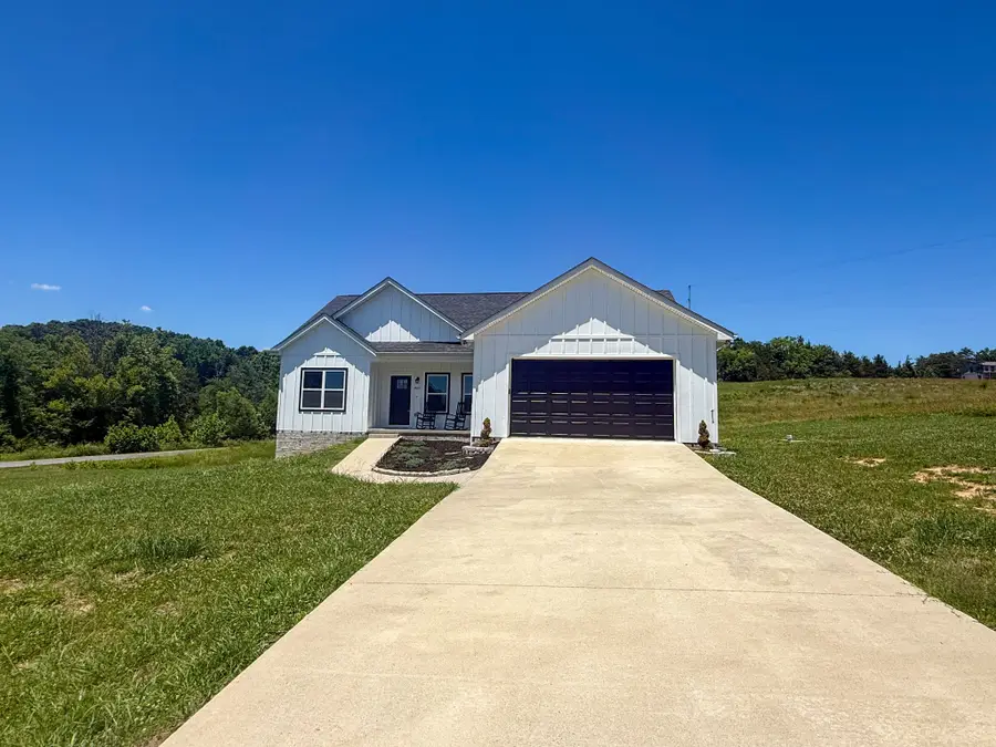 813 Clear Sail Way, Dandridge, TN 37725 - #2