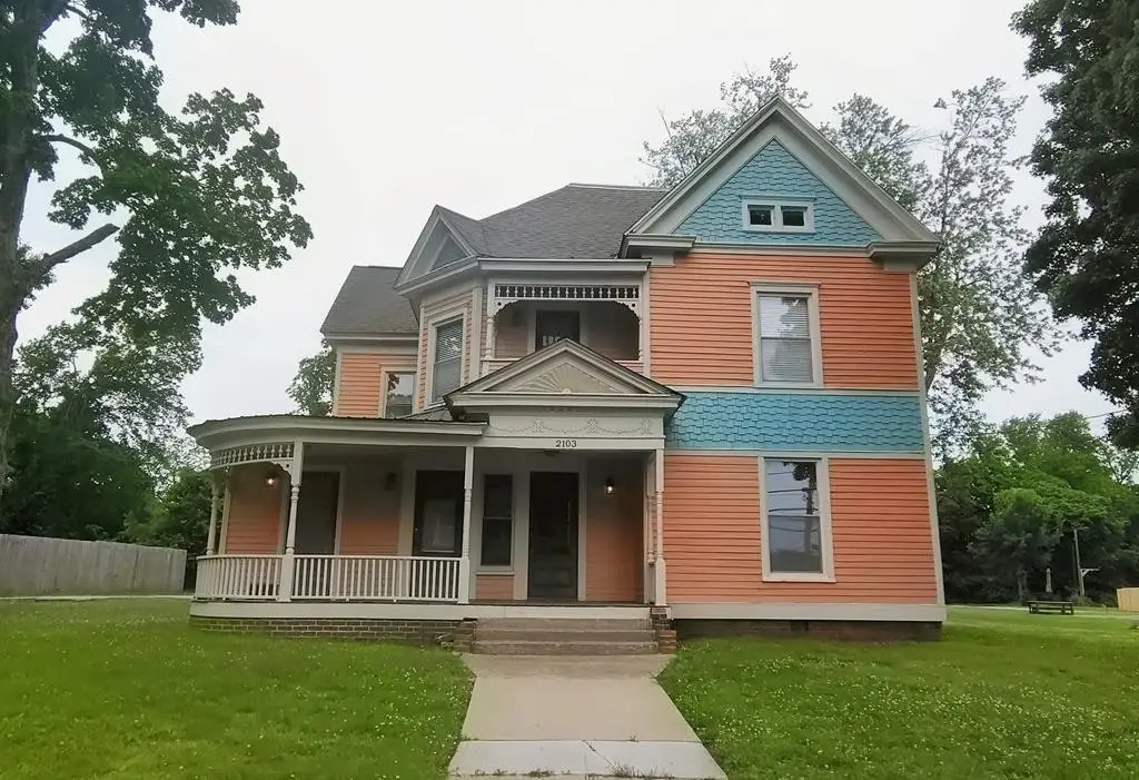 2103 S Virginia St, Hopkinsville, KY 42240 - #1