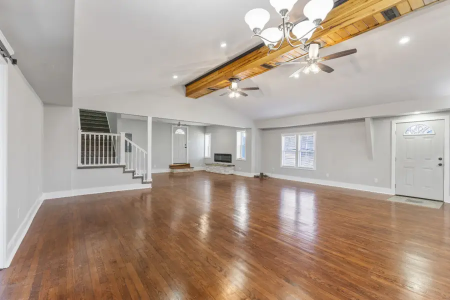 405 Fairfield Rd, Bethpage, TN 37022 - #3