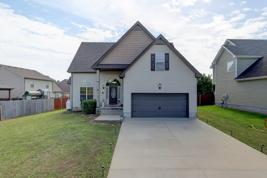 3747 Fox Hole Dr, Clarksville, TN 37040 - #2