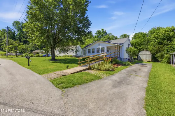 212 Sunset Drive, Harriman, TN 37748