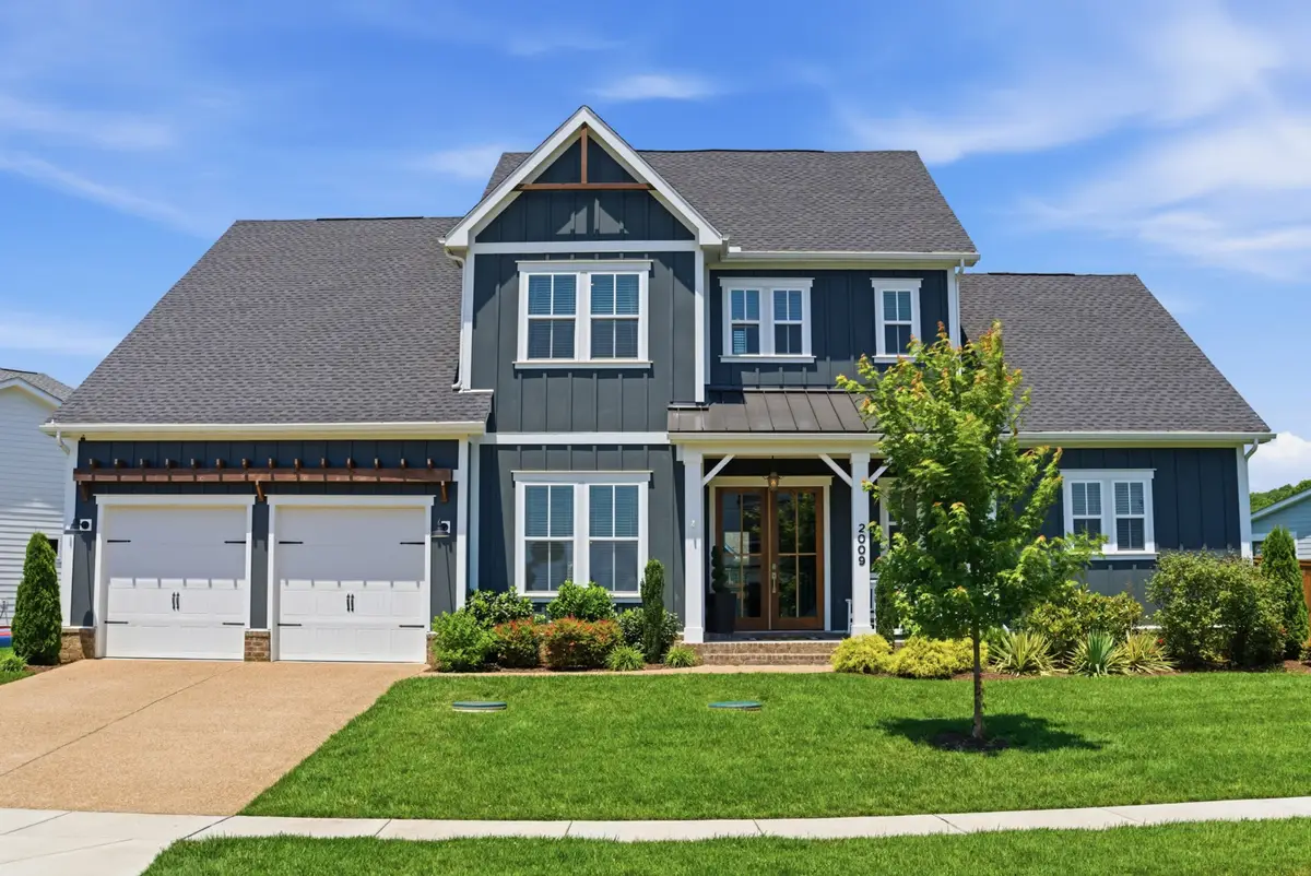 2009 Ellsworth Ln, Arrington, TN 37014 - #1