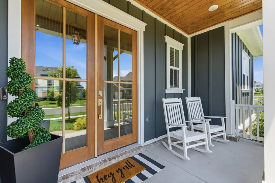 2009 Ellsworth Ln, Arrington, TN 37014 - #2