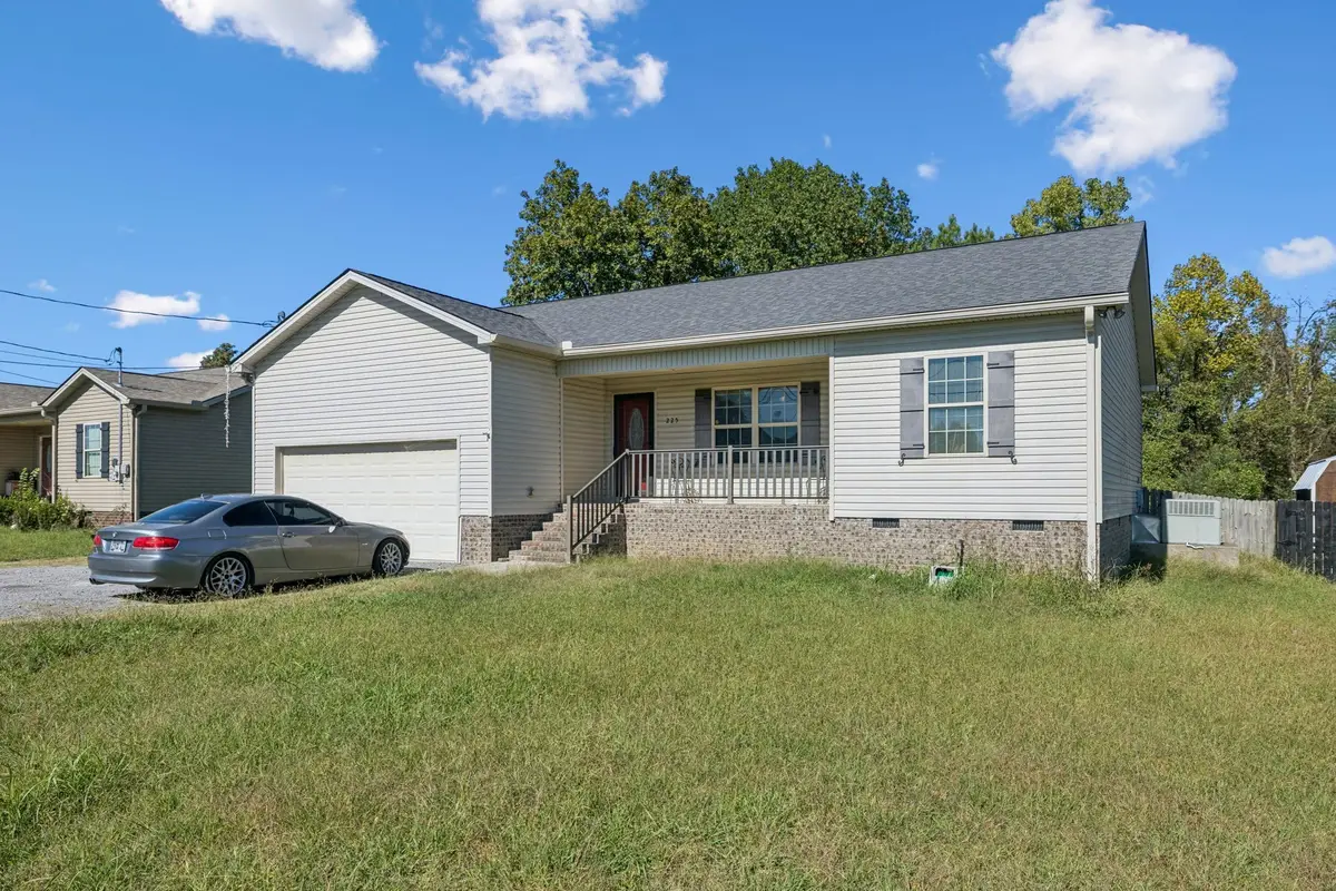 225 Eagle Blvd, Shelbyville, TN 37160 - #1