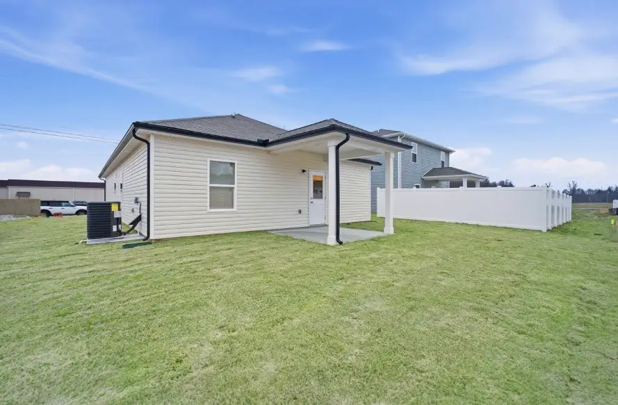 95 Stonehenge Circle Nw, Manchester, TN 37355 - #2