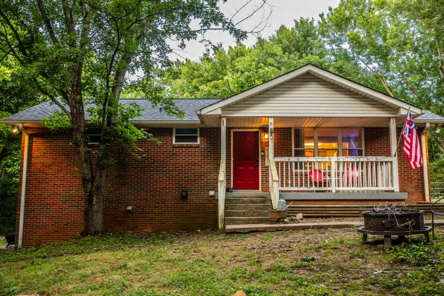 1011 Issac Clifton Rd, Chapmansboro, TN 37035 - #3